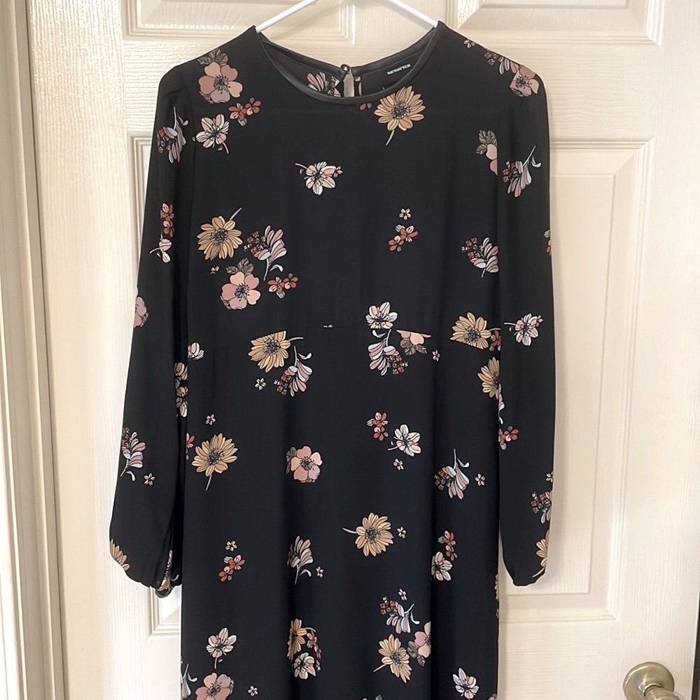 Black dress, cute hi/low